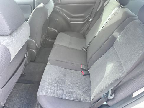 Used 2004 Toyota Matrix image 6