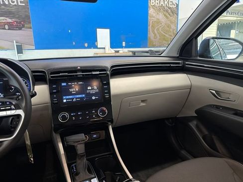 Used 2024 Hyundai Tucson SE AWD/4WD image 24