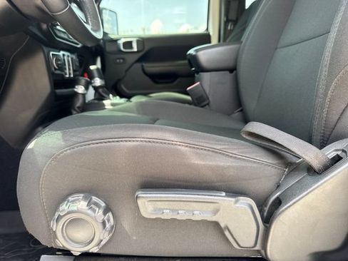 Used 2022 Jeep Wrangler Sport AWD/4WD image 14