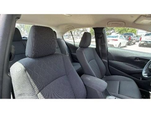 Used 2024 Toyota Corolla LE FWD image 39
