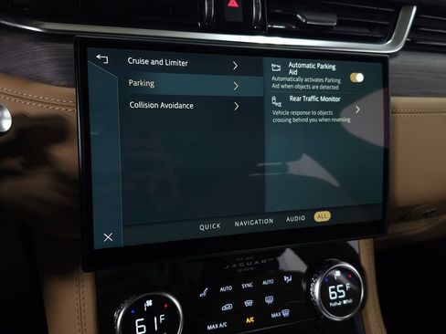 Used 2023 Jaguar F-PACE S AWD/4WD image 28