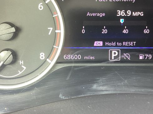 Used 2025 Nissan Sentra SV FWD image 3