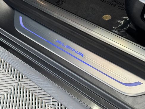 Used 2017 BMW ALPINA B7 xDrive image 23