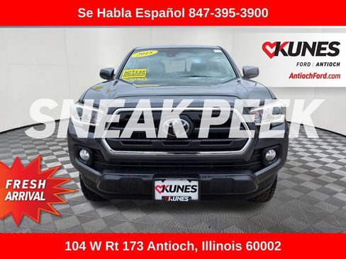 Used 2018 Toyota Tacoma SR5 AWD/4WD image 2