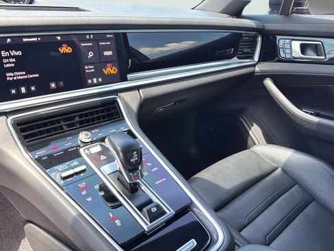 Used 2019 Porsche Panamera 4 AWD/4WD image 19