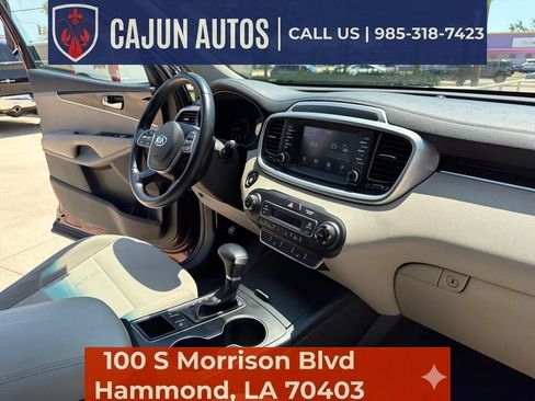 Used 2020 Kia Sorento S FWD image 19