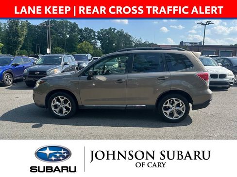 Used 2018 Subaru Forester 2.5i Touring AWD/4WD image 5