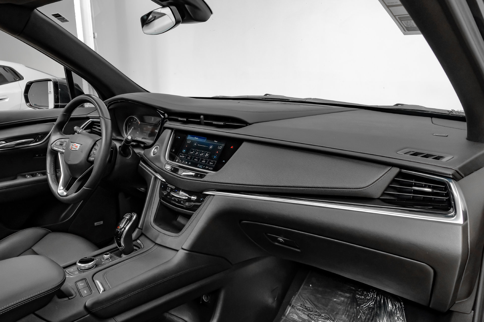 Used 2023 Cadillac XT6 Luxury FWD image 17