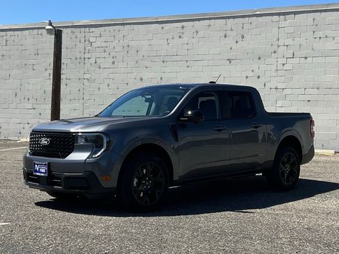 New 2025 Ford Maverick Lariat w/ Black Appearance Package image 2