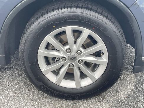 Used 2019 Dodge Durango SXT w/ 3rd Row Seating Group image 10