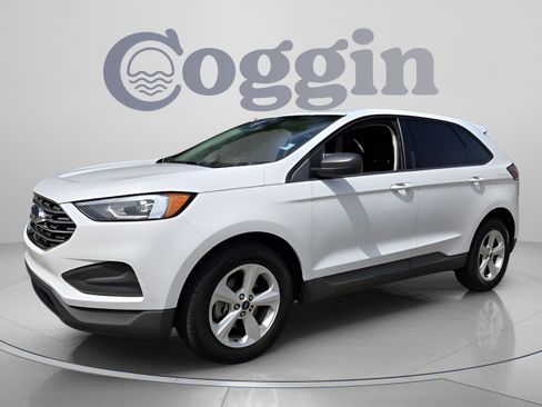 Used 2020 Ford Edge SE FWD image 1