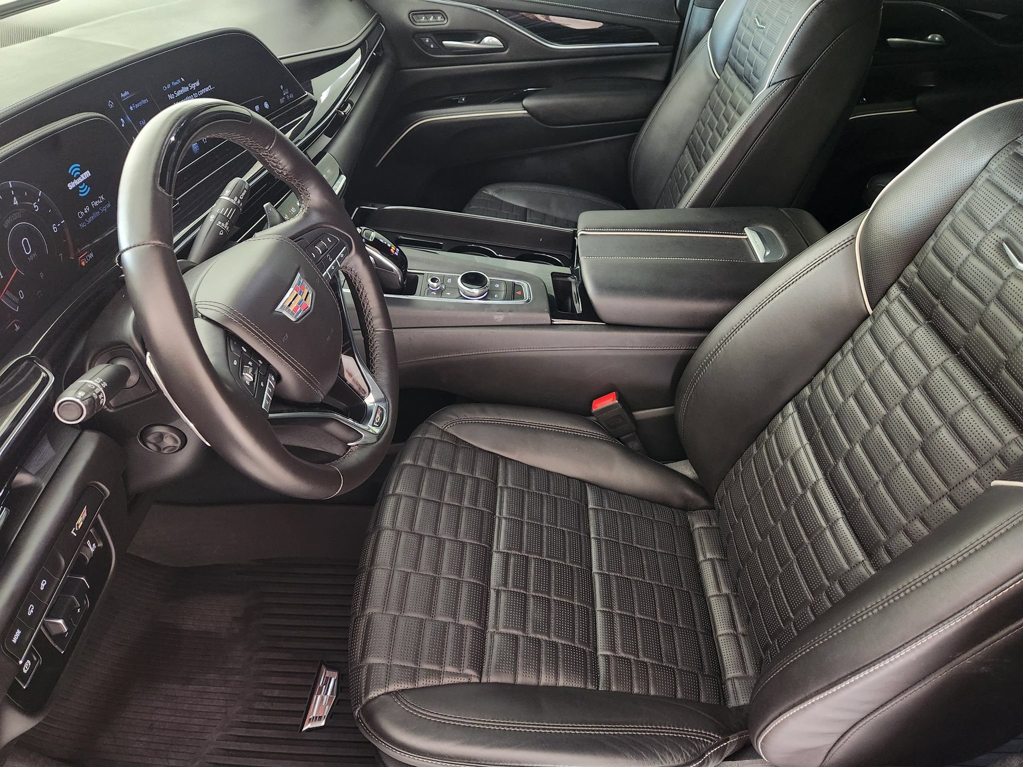 Used 2024 Cadillac Escalade V w/ LPO, ONYX Package AWD/4WD image 12
