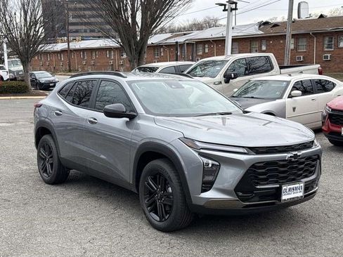 New 2026 Chevrolet Trax ACTIV w/ Driver Confidence Package image 1