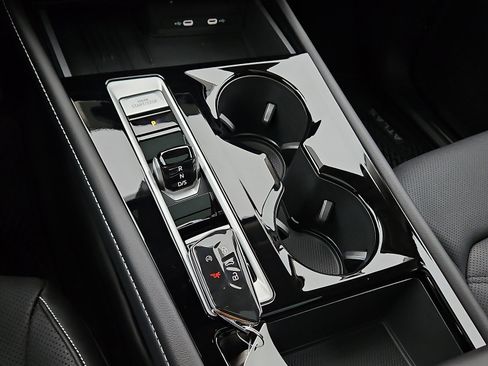 New 2026 Volkswagen Atlas SE image 15