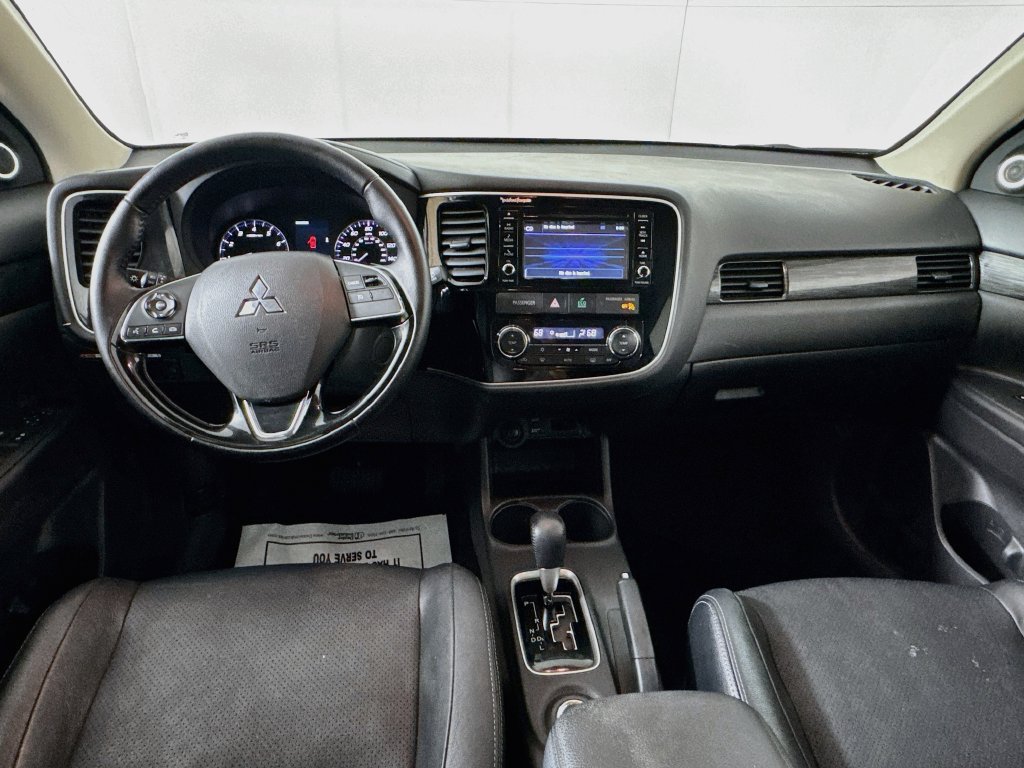Used 2016 Mitsubishi Outlander AWD image 27