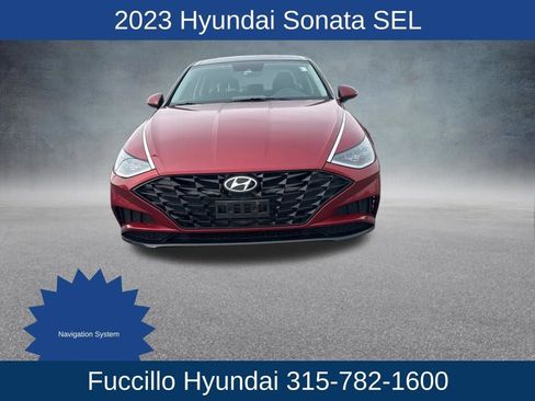 Used 2023 Hyundai Sonata SEL w/ Convenience Package FWD image 2