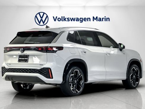 New 2026 Volkswagen Tiguan SEL R-Line image 5