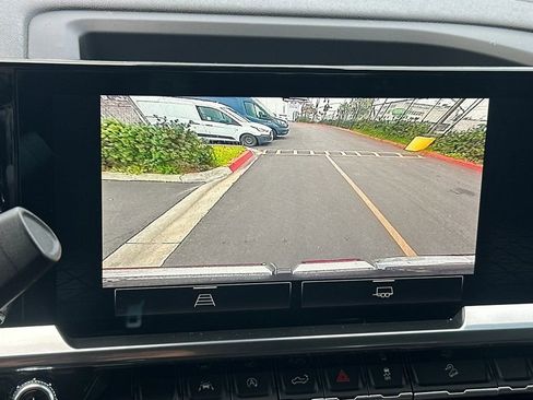 Used 2023 GMC Sierra 1500 Elevation w/ X31 Off-Road Package image 23