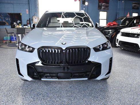 Used 2024 BMW X5 xDrive40i w/ M Sport Package AWD/4WD image 10