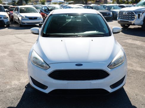 Used 2015 Ford Focus SE image 19