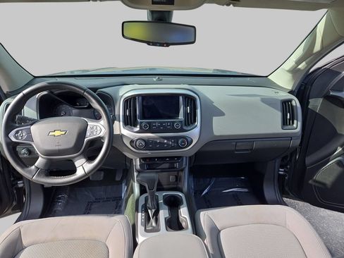 Used 2018 Chevrolet Colorado LT AWD/4WD image 10