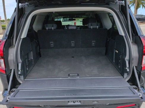 Certified 2025 Ford Expedition Max Active AWD/4WD image 13