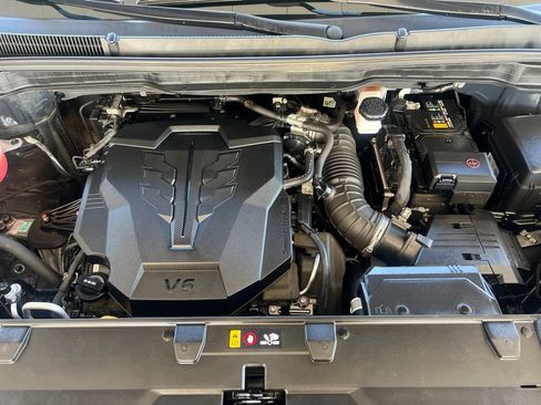 Used 2022 Kia Carnival SX Prestige FWD image 28