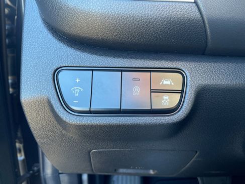 Used 2021 Kia Seltos SX image 31