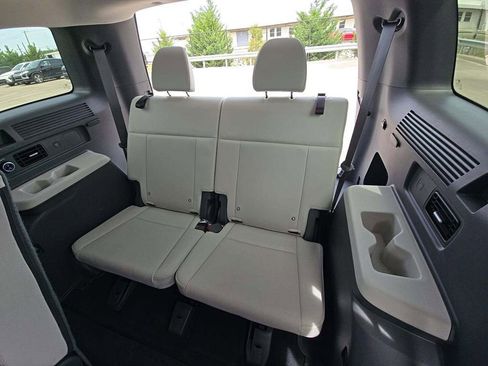 Used 2026 Hyundai Santa Fe SEL image 9