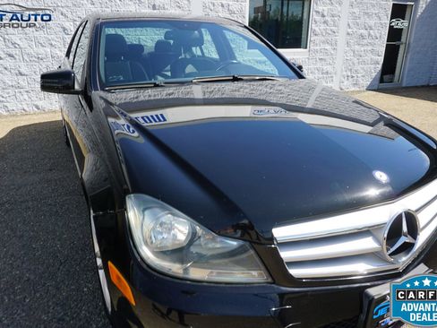 Used 2013 Mercedes-Benz C 300 4MATIC Sedan image 7