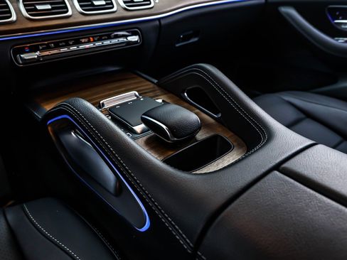 Certified 2025 Mercedes-Benz GLE 350 4MATIC image 6