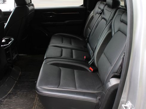 Used 2022 RAM 1500 Laramie AWD/4WD image 16