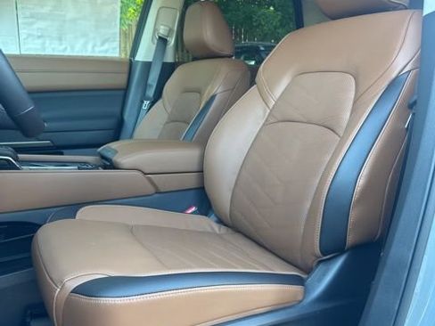 New 2025 Nissan Pathfinder Platinum w/ Lighting Package (N92) image 16