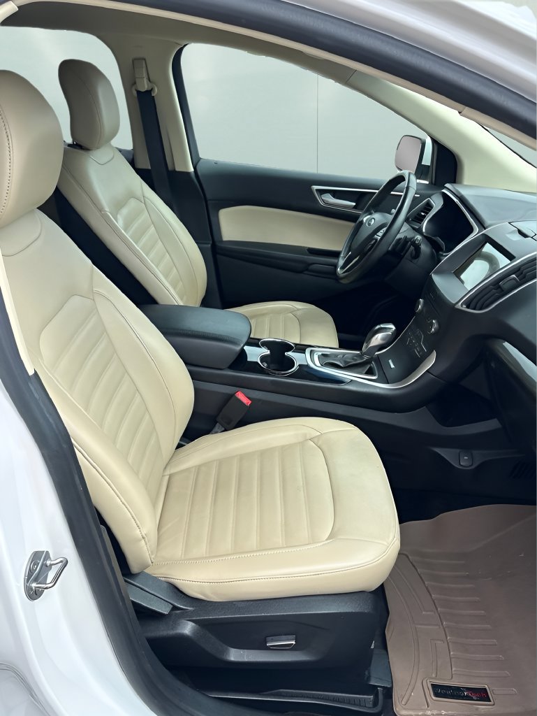 Used 2018 Ford Edge SEL w/ Equipment Group 201A FWD image 21