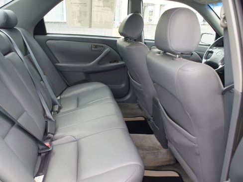 Used 2001 Toyota Camry XLE FWD image 16
