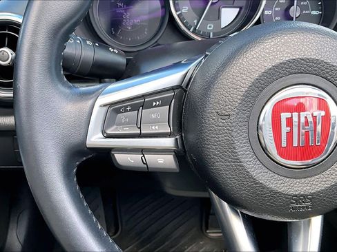 Used 2018 FIAT 124 Spider Lusso image 17