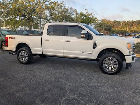 Used 2022 Ford F350 Limited image 3