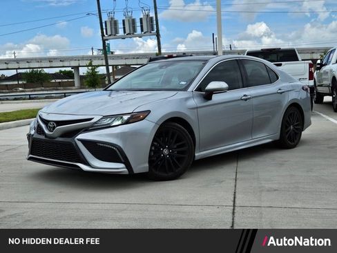 Used 2023 Toyota Camry XSE FWD image 1