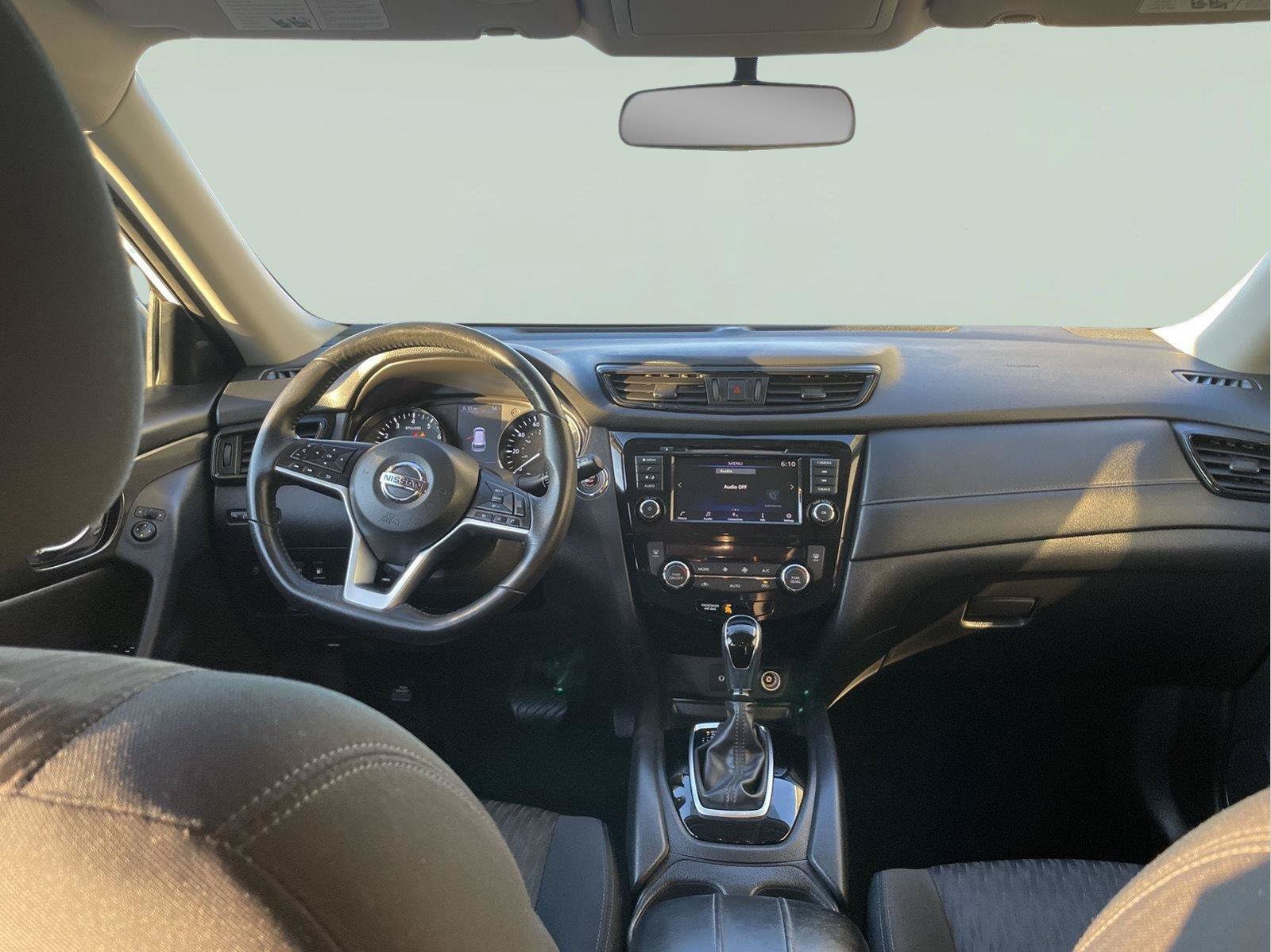 Used 2018 Nissan Rogue SV AWD/4WD image 20