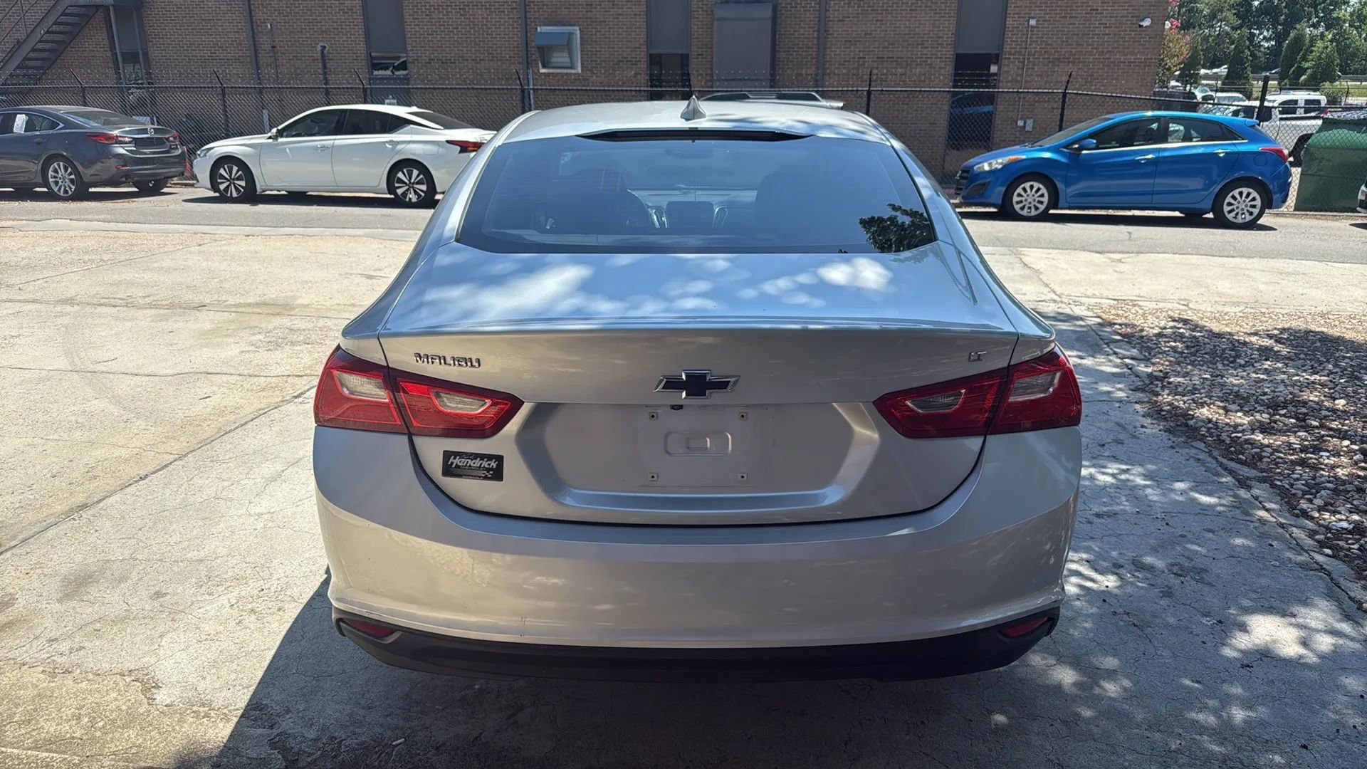 Used 2017 Chevrolet Malibu LT FWD image 6
