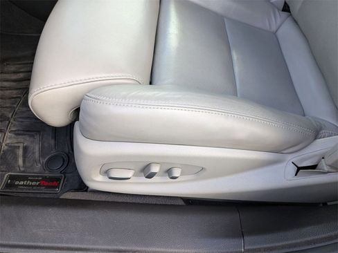 Used 2014 Cadillac XTS Luxury image 14