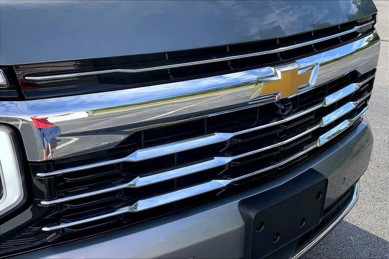 Used 2026 Chevrolet Suburban LT w/ Comfort Package AWD/4WD image 30
