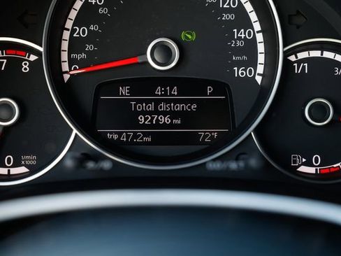 Used 2015 Volkswagen Beetle 1.8T image 46