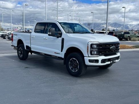 Used 2024 Ford F350 Lariat w/ Lariat Ultimate Package AWD/4WD image 10
