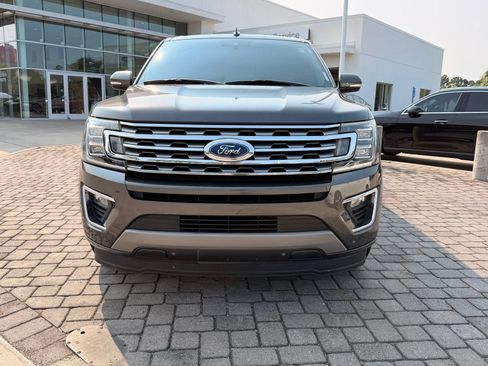 Used 2019 Ford Expedition Limited w/ Equipment Group 301A RWD image 6