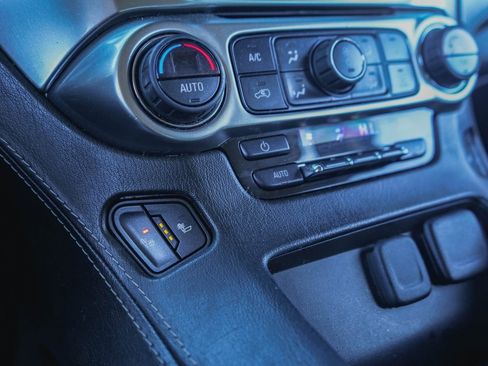 Used 2017 Chevrolet Tahoe LT image 14