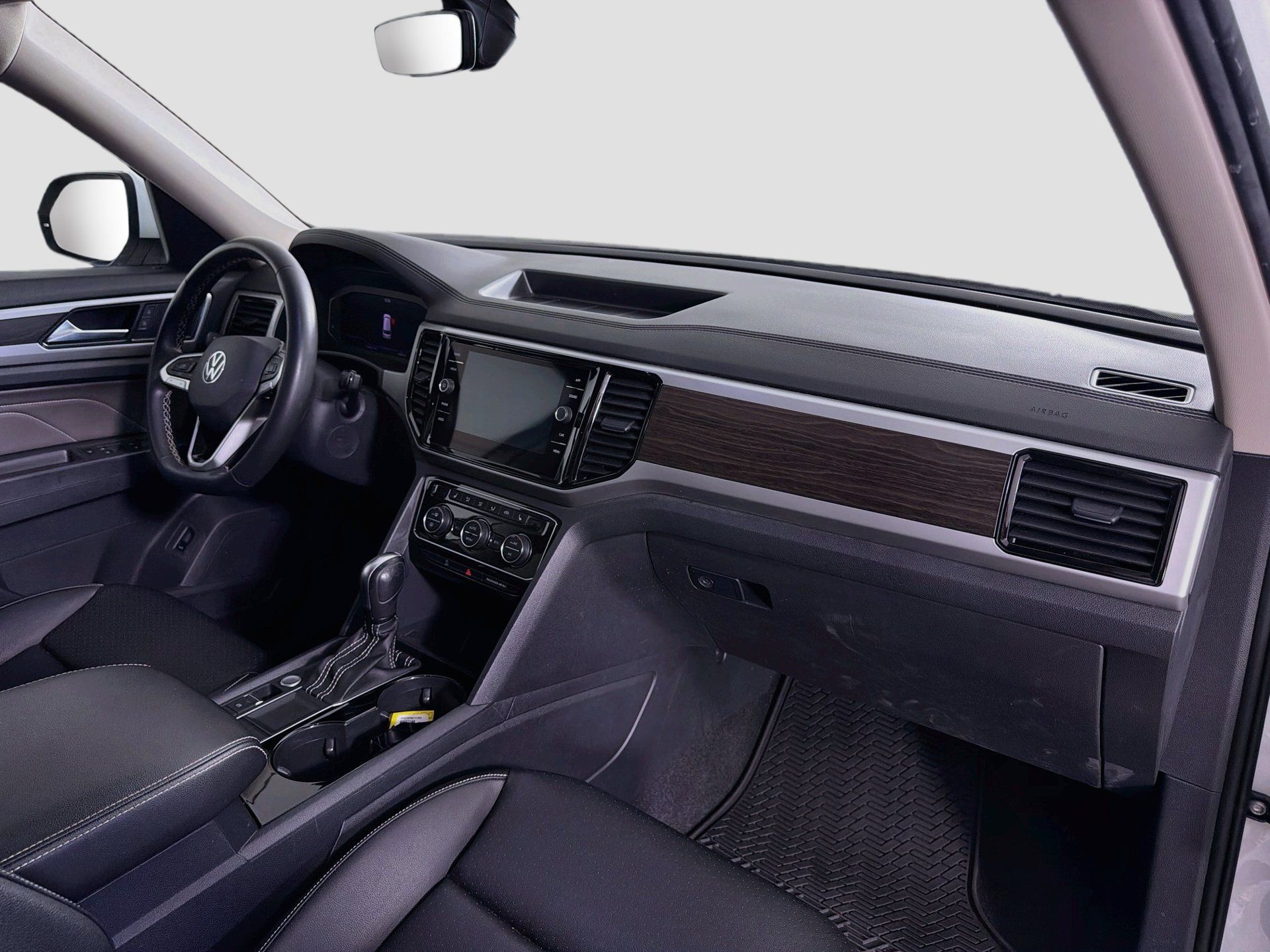 Certified 2023 Volkswagen Atlas SE w/ Panoramic Sunroof Package FWD image 30