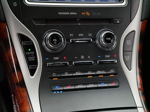 Used 2020 Lincoln Nautilus Reserve AWD/4WD image 23