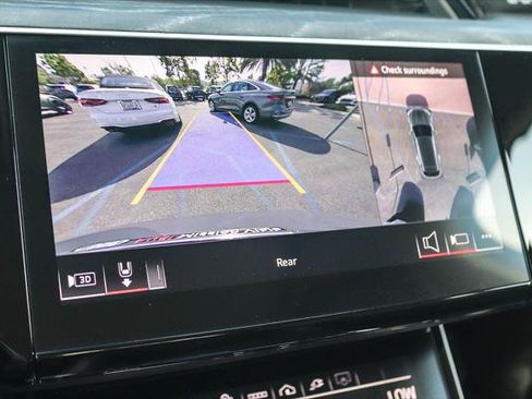 Certified 2024 Audi Q8 e-tron Premium Plus AWD/4WD image 27