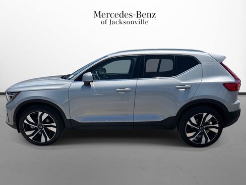 Used 2023 Volvo XC40 B5 Ultimate w/ Protection Package Premier AWD/4WD image 6